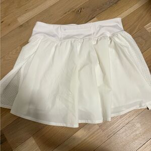 Spanx get moving pleated Women's White Skirt